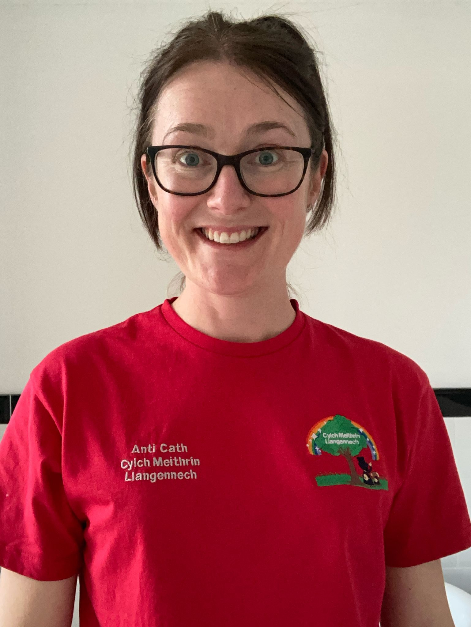 Catherine Newsome Cylch Meithrin Llangennech - Y Caban