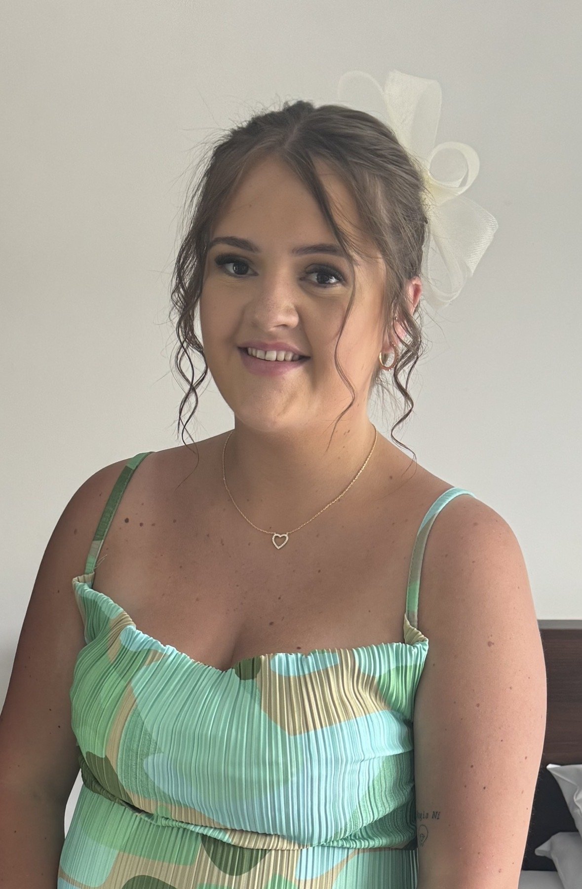 Aimee Owen Meithrinfa o law i law