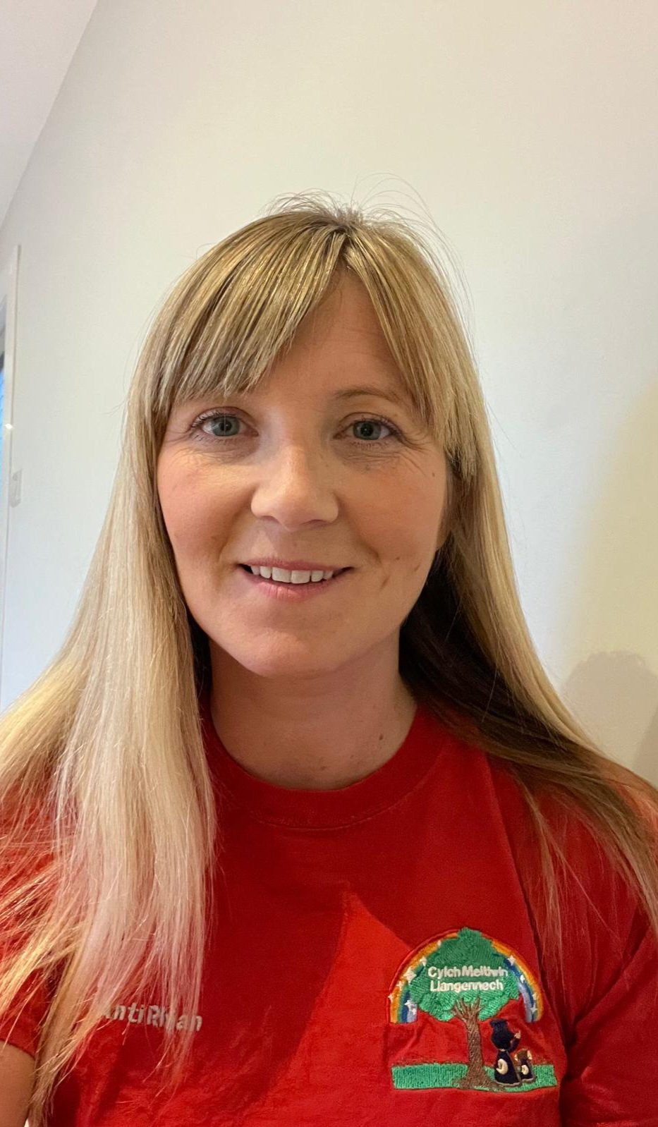 Rhian Roberts Cylch Meithrin Llangennech - Y Caban
